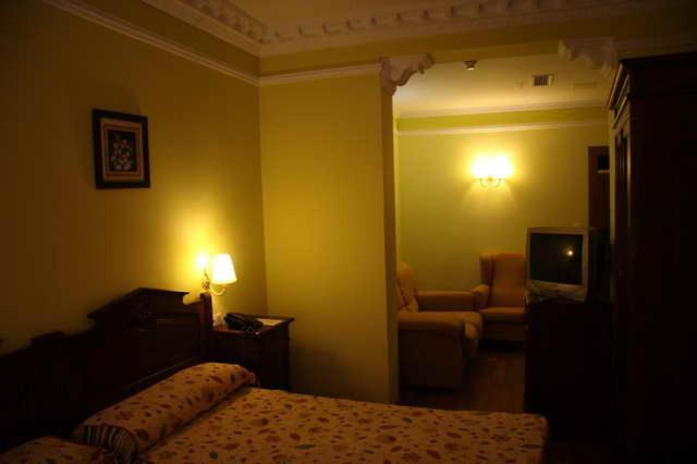 Huéscar Hotel El Mano חדר תמונה