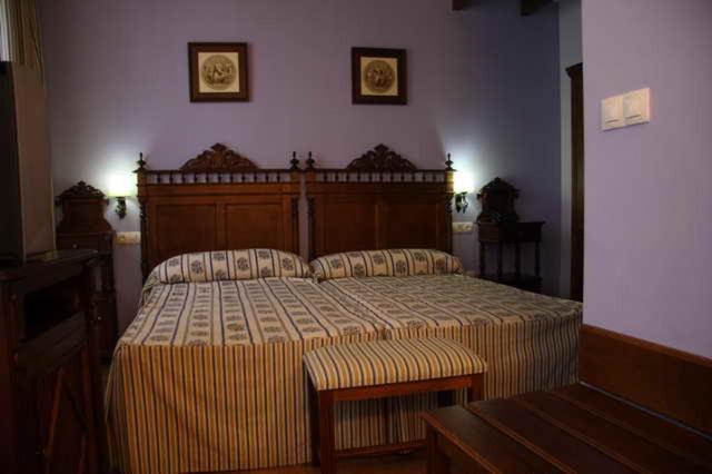 Huéscar Hotel El Mano חדר תמונה